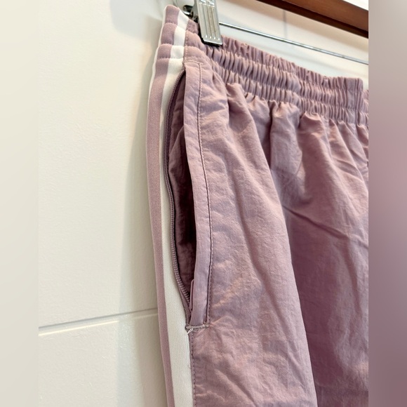 Adidas Adicolor Classics Lock-Up Logo Track Pants Lavender Women’s Size Large - Picture 7 of 13